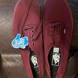 Men’s brand new VANS inte box